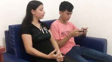 مراهقة تناك من حبيبها حب و عشق