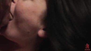 سكس عنيف مع اجمل ممتلة