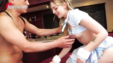 يجامع زوجة أخيه بعد غياب طويلة